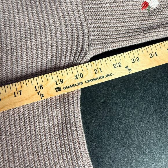 AMERICAN EAGLE S Lavender VNeck Sweater Floral Embroidered Cozy Cottage Feminine - Picture 3 of 9